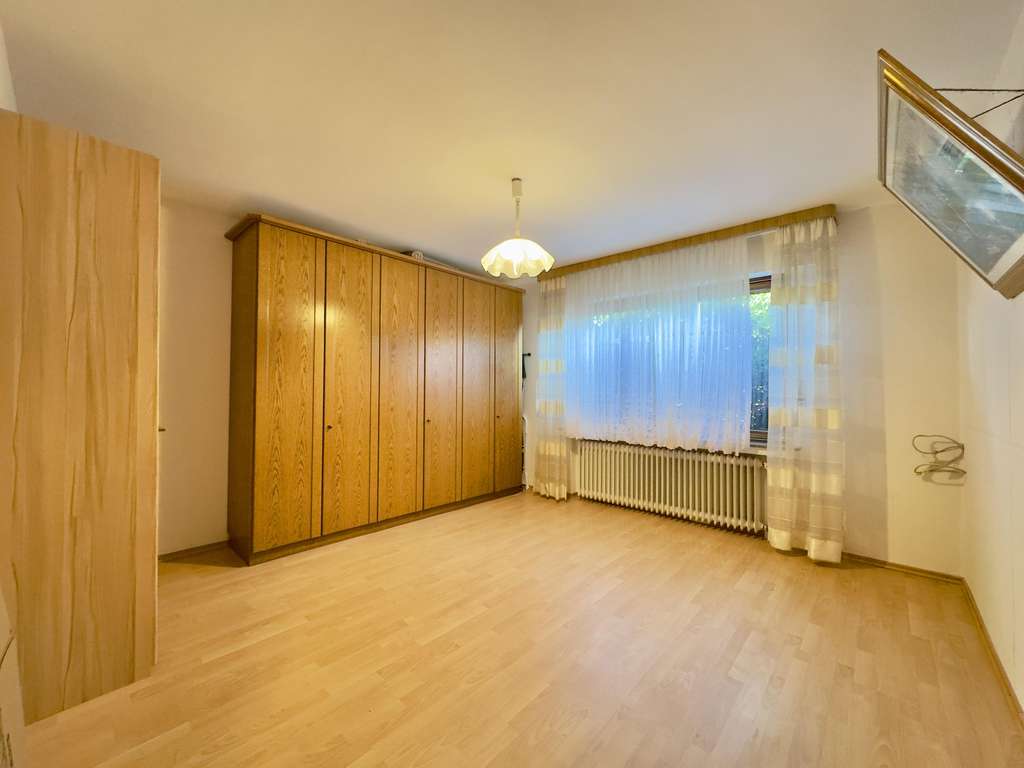 Immobilie in Uelsen - Zweifamilienhaus in schöner Lage von Uelsen - Bild 3