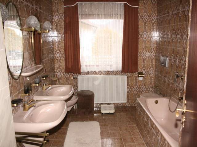 Immobilie in Bad Ditzenbach - Großzügig Wohnen mit herrlicher Aussicht! - Bild 6