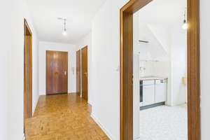Helle Dachgeschosswohnung mit Charme in Sankt Augustin Hangelar
