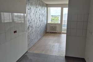 Weit oben mit Aufzug, hell und mit neuem Boden + Bädern – Am Brunnengarten 10, 68169 Neckarstadt-Ost/Wohlgelegen, Mannheim – Vorschaubild 5