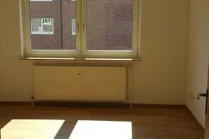 Gemütliche 2 Zimmer mit halboffener Küche- Reislingen S/W – V.-Droste-Hülshoff-Str. 33, 38446 Wolfsburg – Vorschaubild 9