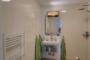 Helle 2-Zimmer Wohnung im 4. OG mit Balkon in Neumühlen-Dietrichsdorf, Genossenschaftsanteil 36.000€ – Langer Rehm 1, 24149 Neumühlen-Dietrichsdorf, Kiel – Vorschaubild 4
