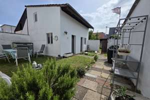+++ gemütliches 1-FH + bebaubares Grundstück + Garten + Garage + TOP Lage in Karlsruhe Neureut +++ – Die vollständige Adresse der Immobilie erhältst du vom Anbieter., 76149 Neureut, Karlsruhe – Vorschaubild 13