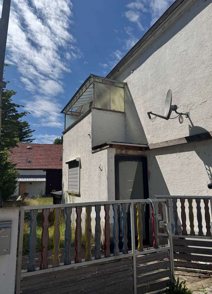 Immobilie in Karlstein am Main - Traumhafte Lage - Vielfältige Nutzbarkeit - Einfamilienhaus plus Baugrundstück direkter Mainzugang - Bild 1