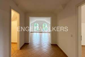 Charmante Dachgeschosswohnung mit Balkon und funktionaler Raumaufteilung – 44227 Persebeck-Kruckel-Schnee, Dortmund – Vorschaubild 4