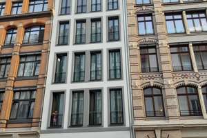 Zweiraum-Maisonnette mit Einbauküche im Stadtzentrum