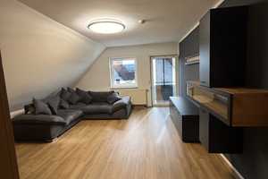 Wunderschöne 3,5-Zimmer Wohnung in super Lage von Heilbronn-Neckargartach – Frankenbacher Straße 13, 74078 Heilbronn – Vorschaubild 2