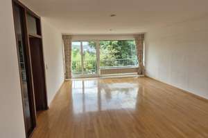 Großzügige 4 ZKB-Wohnung mit Balkon in SB Rotenbühl