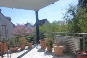TOP-Lage von Sillenbuch. 4-ZW mit sonnigem Balkon u. TG-Platz