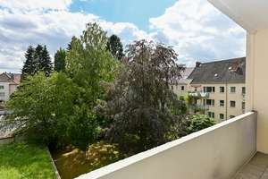 Helle sanierte 2-Zimmerwohnung mit Balkon und Aufzug....! – Die vollständige Adresse der Immobilie erhältst du vom Anbieter., 30165 Vahrenwald, Hannover – Vorschaubild 1