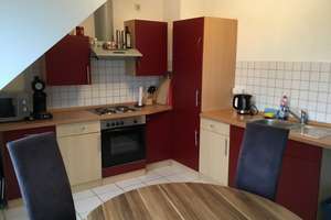 Wohnen mit Charakter: Gepflegte 2,5-Zimmer-Maisonette Wohnung in Brauweiler – Kaiser-Otto-Straße 13-15, 50259 Pulheim – Vorschaubild 2