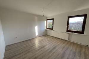 Renovierte 2-Zimmer-Wohnung mit neuem Badezimmer – Schönianstraße 22, 27570 Geestemünde, Bremerhaven – Vorschaubild 3