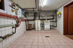 Charmantes Reihenhaus mit Garten, Kamin & Doppelgarage in ruhiger Wohnstraße – Die vollständige Adresse der Immobilie erhältst du vom Anbieter., 45309 Schonnebeck, Essen – Vorschaubild 27