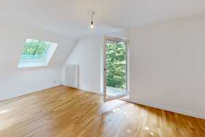 Zuhause mit Stil – Modernisierte 2-Zimmer- Wohnung mit Balkon – Hamburg – Vorschaubild 2