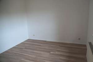 Tolle 2 Zimmerwohnung mit Balkon und Stellplatz zu verkaufen !! – Limbacher Straße 32, 9247 Röhrsdorf, Chemnitz – Vorschaubild 17
