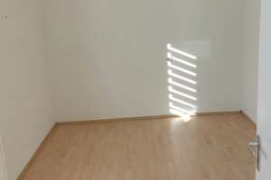 Helle 3-Zimmer Wohnung mit Balkon und EBK in Stuttgart West, U-Bahn 90 m. Schöne Lage! – Rosenbergstrasse 202, 70193 Kräherwald, Stuttgart – Vorschaubild 8