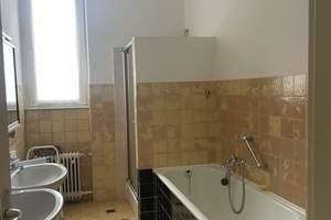 4 Zimmer Erdgeschoss -ETW  in Solingen  mit Wintergarten  und Terrasse in einer Villa – Die vollständige Adresse der Immobilie erhältst du vom Anbieter., 42651 Solingen-Mitte, Solingen – Vorschaubild 9
