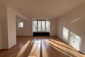 Eine 4-Zimmer-Wohnung - zwei Einheiten, provisionsfrei, stadtnah, mit Gestaltungspotential
