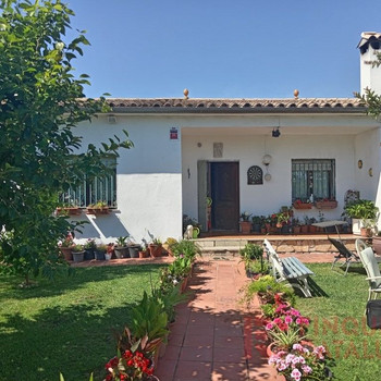 HAUS AMB JARDÍ A VILOBÍ DONYAR
