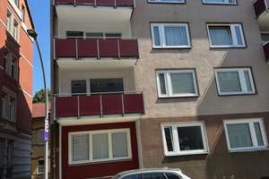 Ruhig und zentrumsnah!  Ideal für Studierende! Zweizimmerwohnung mit Einbauküche und Balkon