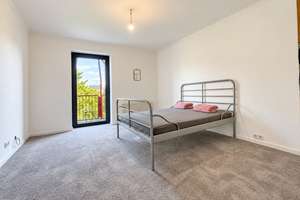 Düsseltal: Wohnen mit Weitblick – großzügige ETW mit Aufzug, zwei Balkonen und TG- Stellplatz – 40237 Düsseltal, Düsseldorf – Vorschaubild 11