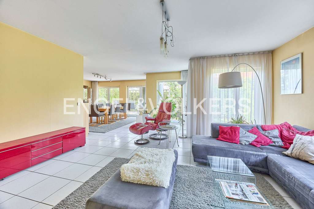 Immobilie in Mutterstadt - Freistehendes Einfamilienhaus: Viel Platz auf großem Grundstück mit Einliegerwohnung! - Bild 2