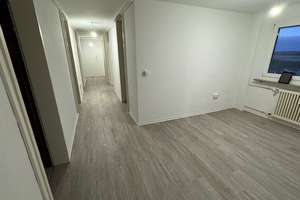 Preisgünstige und großzügige 4,5-Zimmer-Wohnung – Wallensteinstr. 37, 70437 Freiberg, Stuttgart – Vorschaubild 8