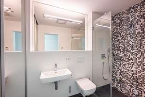 AIGNER - Stufenlos! Bezugsfreie 4-Zimmer-Wohnung mit West-Loggia und Blick ins Grüne – Die vollständige Adresse der Immobilie erhältst du vom Anbieter., 81545 Harlaching, München – Vorschaubild 7