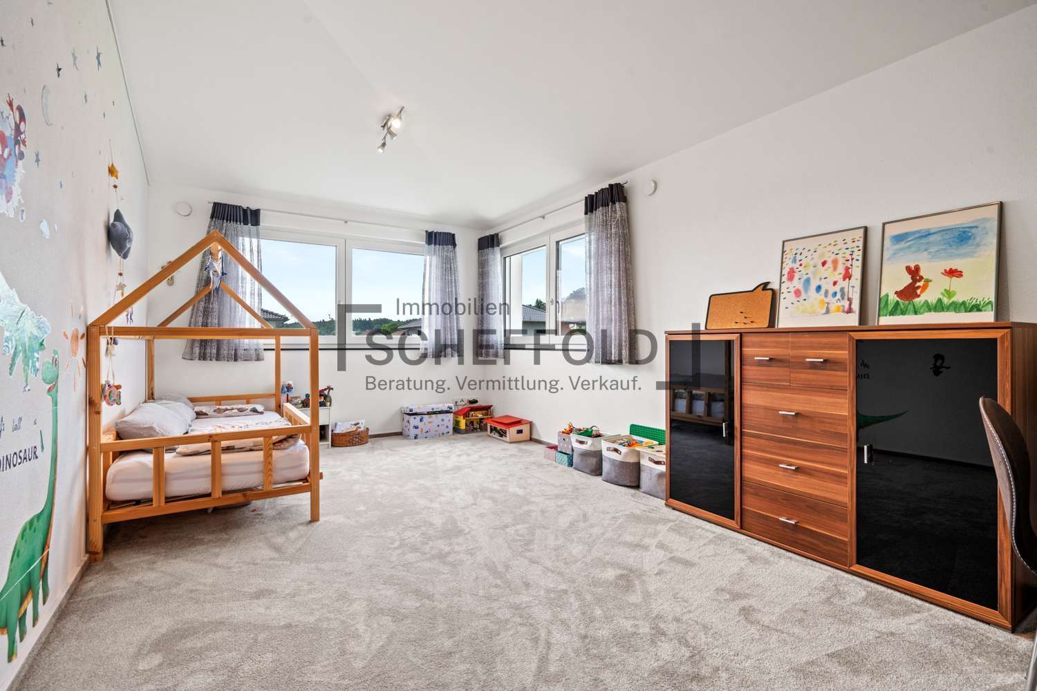 Immobilie in Gutenzell-Hürbel - Komfortabel! Zeitgemäßes Wohnkonzept mit Technik, Stil und Effizienz - Bild 4