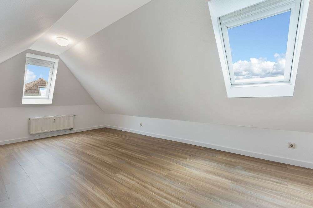 Immobilie in Apensen - Frisch modernisiert & sofort bezugsfertig – Maisonettewohnung mit Balkon! - Bild 2