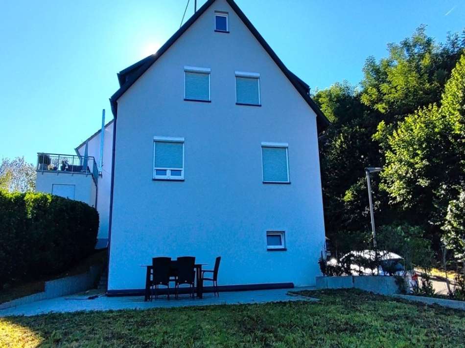 Hausansicht Garten