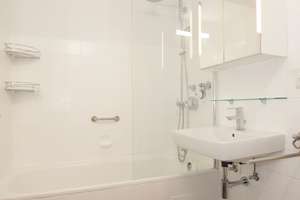 Renoviertes 1-Zi.-Appartement mit ruhiger Süd-Terrasse und eigenem Garten, in U-Bahn-Nähe – Mauthäuslstraße 21, 81379 Obersendling, München – Vorschaubild 7