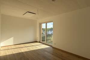 Erstbezug: DHH in Krumbach mit gehobener Ausstattung in naturnaher, ruhiger Stadtrandlage – Babenhauser Straße 95, 86381 Krumbach (Schwaben) – Vorschaubild 14