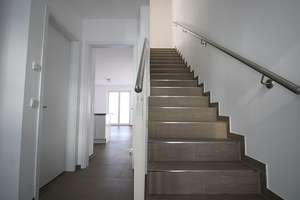 MODERNES STADTHAUS IN INNENSTADTLAGE MIT DACHTERRASSE  - DIREKT EINZUGSBEREIT – Die vollständige Adresse der Immobilie erhältst du vom Anbieter., 38440 Stadtmitte (Ortsteil), Wolfsburg – Vorschaubild 2