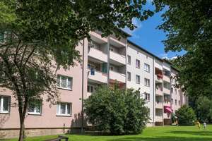 Stadtnahe Wohnqualität mit Charme – 3-Zimmer-Wohnung im Grünen – Dahlienweg 20, 38446 Hellwinkel, Wolfsburg – Vorschaubild 2