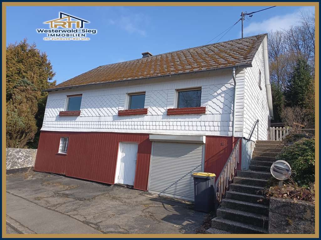 Immobilie in Steinebach/Sieg - von RTI: Wohnhaus mit großem Grundstück in Ortsrandlage! - Bild 0