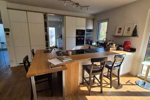 Doppelhaus-Villa in Exklusiver Parkanlage – Rudelsweiherstrasse 20a, 91054 Burgberg, Erlangen – Vorschaubild 2