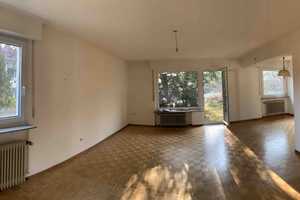73207 Plochingen - Höhenlage:  Haus mit einzigartigem Raumgefühl und tollem Garten. Garage. FREI. – Esslingen (Kreis) – Vorschaubild 2