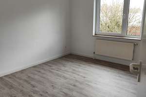 Zentrale, sonnige 4 Zimmer-Wohnung mit Südbalkon und Stellplatz – Schulkoppel 8a, 24848 Kropp – Vorschaubild 5