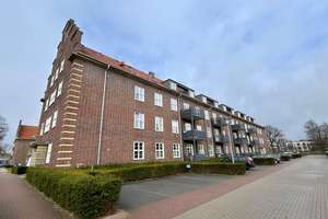 Helle 3-Zimmer-Wohnung im denkmalgeschützten Mehrfamilienhaus!