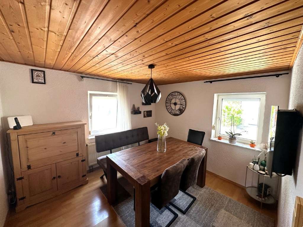 Immobilie in Haigerloch - Attraktives Wohnhaus mit zwei Einheiten und vielseitiger Nutzung - Bild 4