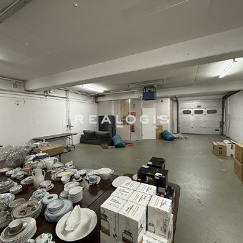 ca. 290 m² Lager-/Produktion-/Showroomfläche mit Büro