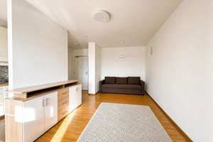 Moderne 2-Zimmer-Wohnung mit großer West-Loggia in München-Thalkirchen