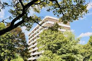 Sanierte Kapitalanlage (mit TG) und Swimming Pool, in Lörick ! – Die vollständige Adresse der Immobilie erhältst du vom Anbieter., 40547 Lörick, Düsseldorf – Vorschaubild 1