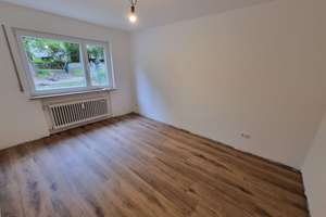 Frisch sanierte 3,5‑Zimmer‑Wohnung mit Balkon & neuer EBK