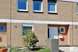 Charmantes Einfamilienreihenhaus mit Garten, Garage und vielen liebevollen Details in Düsseldorf-Ben – Düsseldorf – Vorschaubild 1
