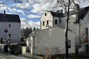Mehrfamilienhaus in zentraler Lage von Münchberg voll vermietet als Kapitalanlage... – Die vollständige Adresse der Immobilie erhältst du vom Anbieter., 95213 Münchberg – Vorschaubild 2