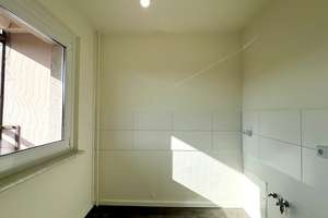 Schöne 3-Zimmerwohnung mit Balkon und Aufzug! – Elsterwerdaer Str. 16, 1239 Prohlis-Süd, Dresden – Vorschaubild 5