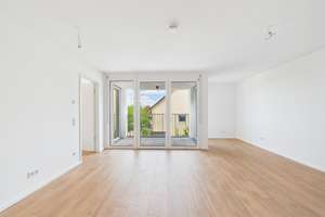 Freifinanzierte großzügige 4-Zimmer-Wohnung