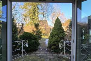Großzügiges Einfamilienhaus mit weitläufigem, parkähnlichem Gartengrundstück – Die vollständige Adresse der Immobilie erhältst du vom Anbieter., 95445 Roter Hügel, Bayreuth – Vorschaubild 3